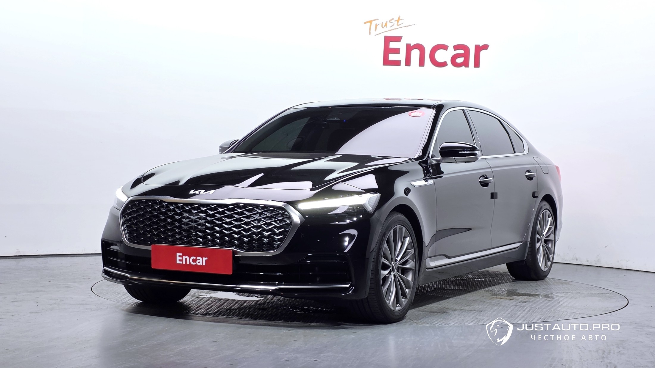 Автомобиль Kia K9