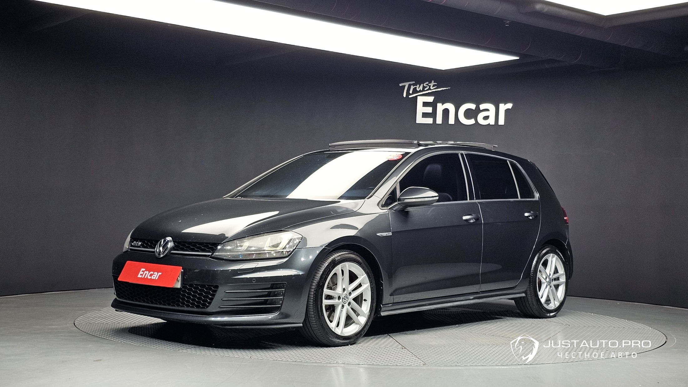 Автомобиль Volkswagen Golf