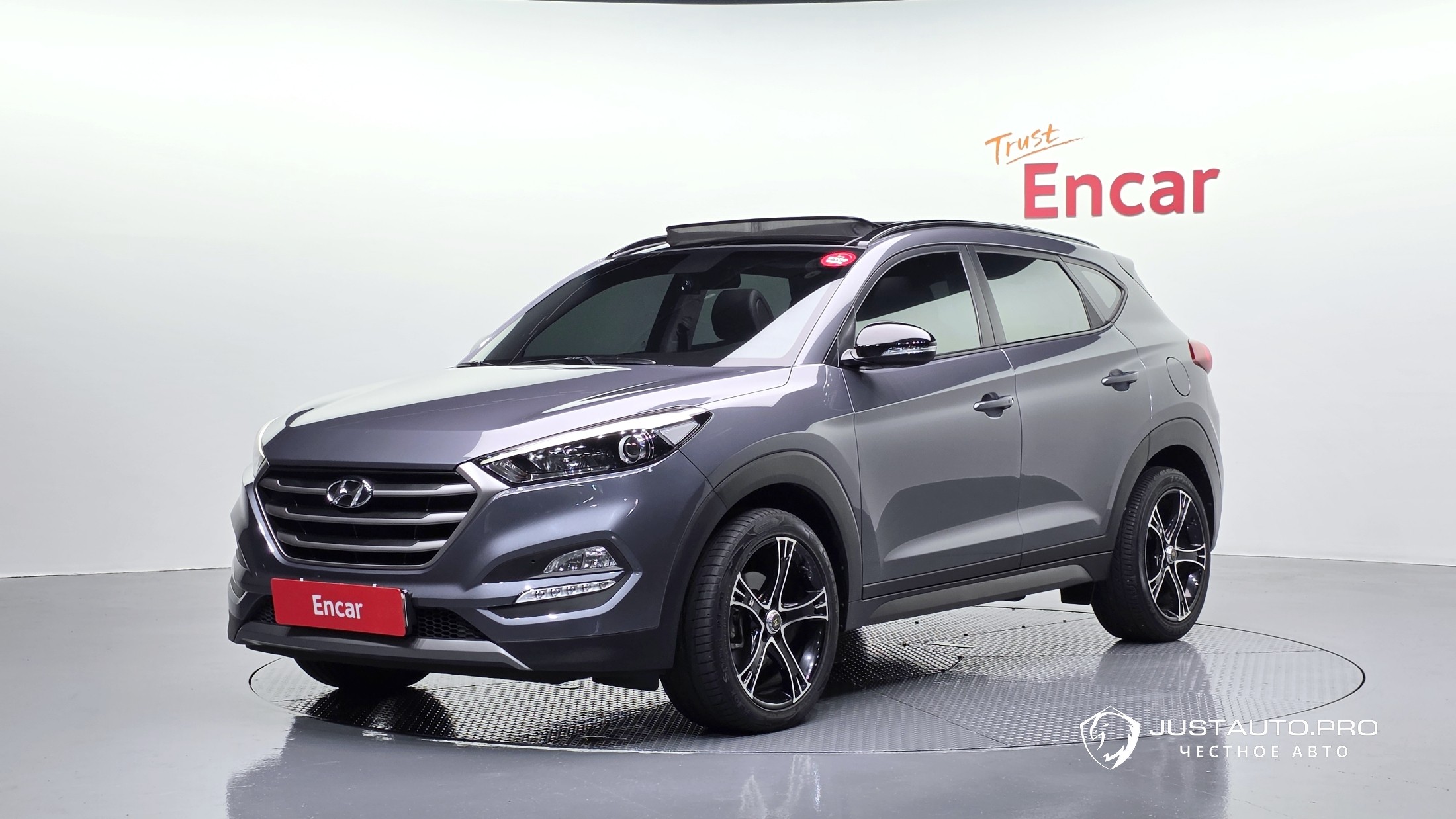 Автомобиль Hyundai Tucson