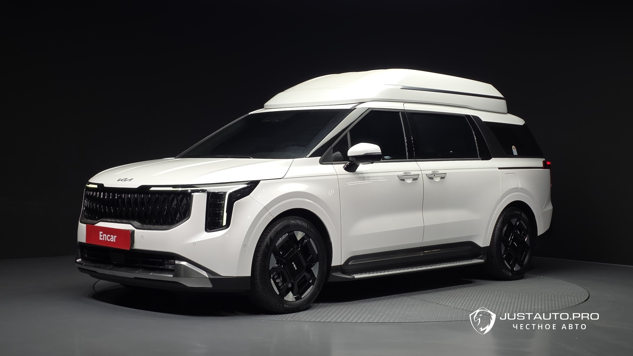 Автомобиль Kia Canival