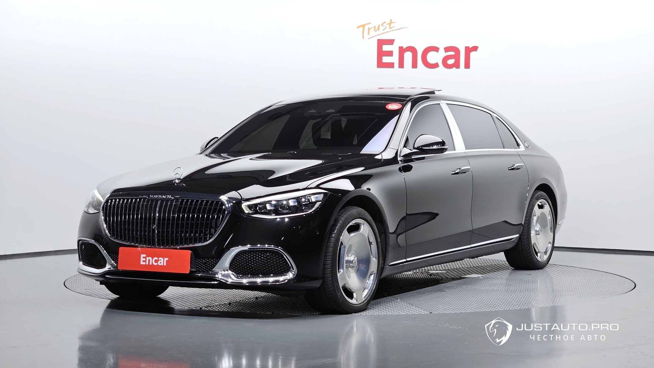 Автомобиль Mercedes-Benz S-Class