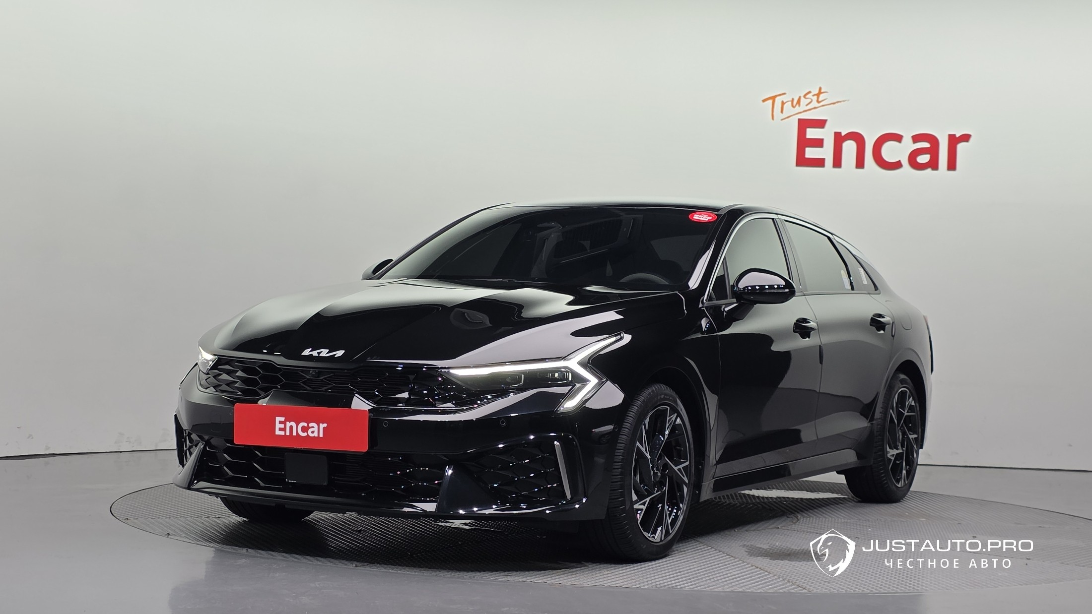 Автомобиль Kia K5