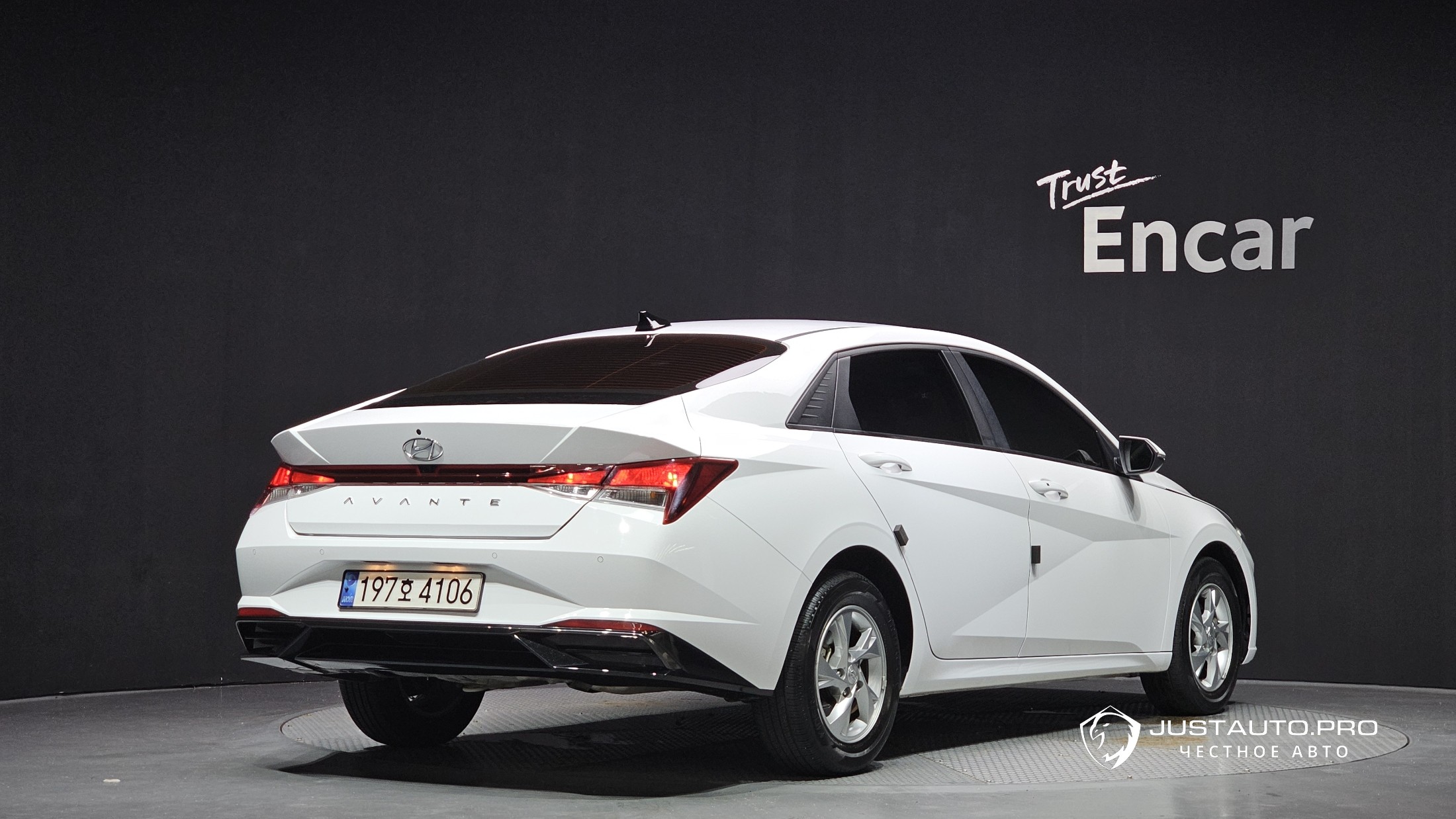 Автомобиль Hyundai AVANTE