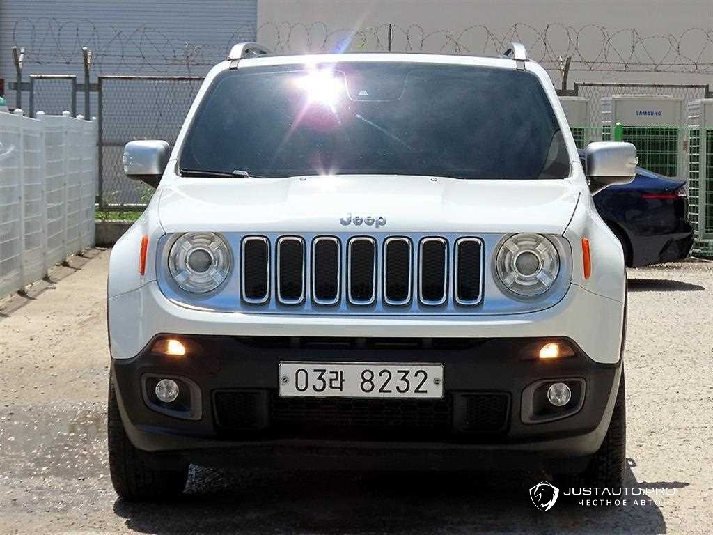 Автомобиль Jeep Renegade
