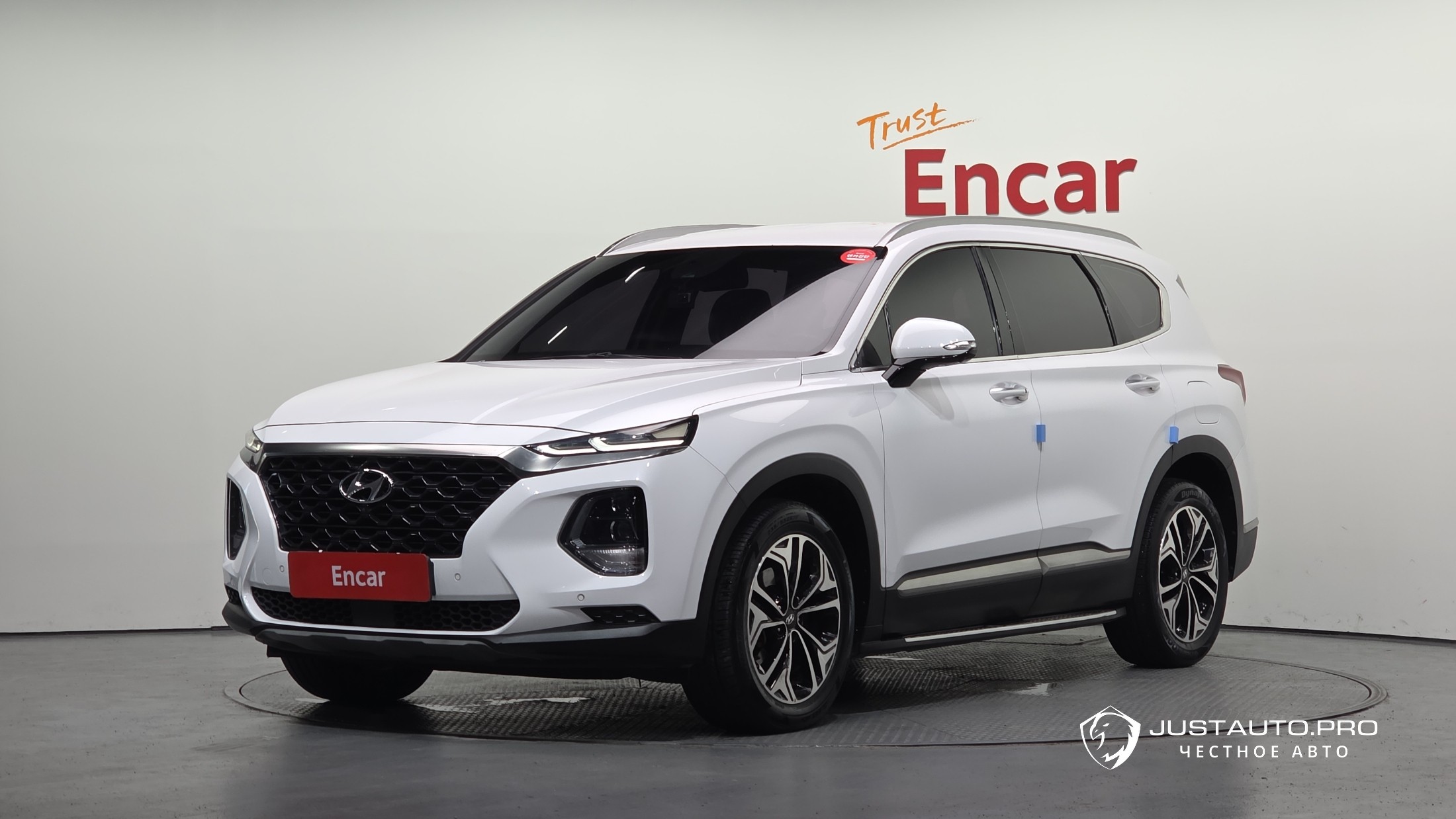 Автомобиль Hyundai Santafe