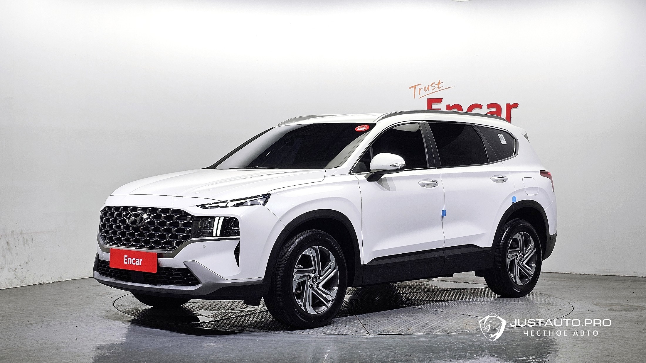 Автомобиль Hyundai Santafe