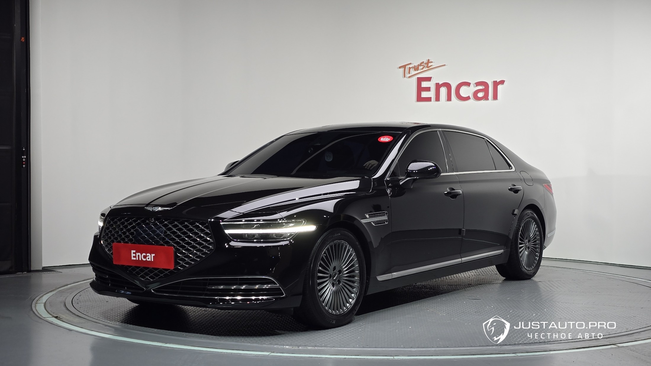 Автомобиль Genesis G90