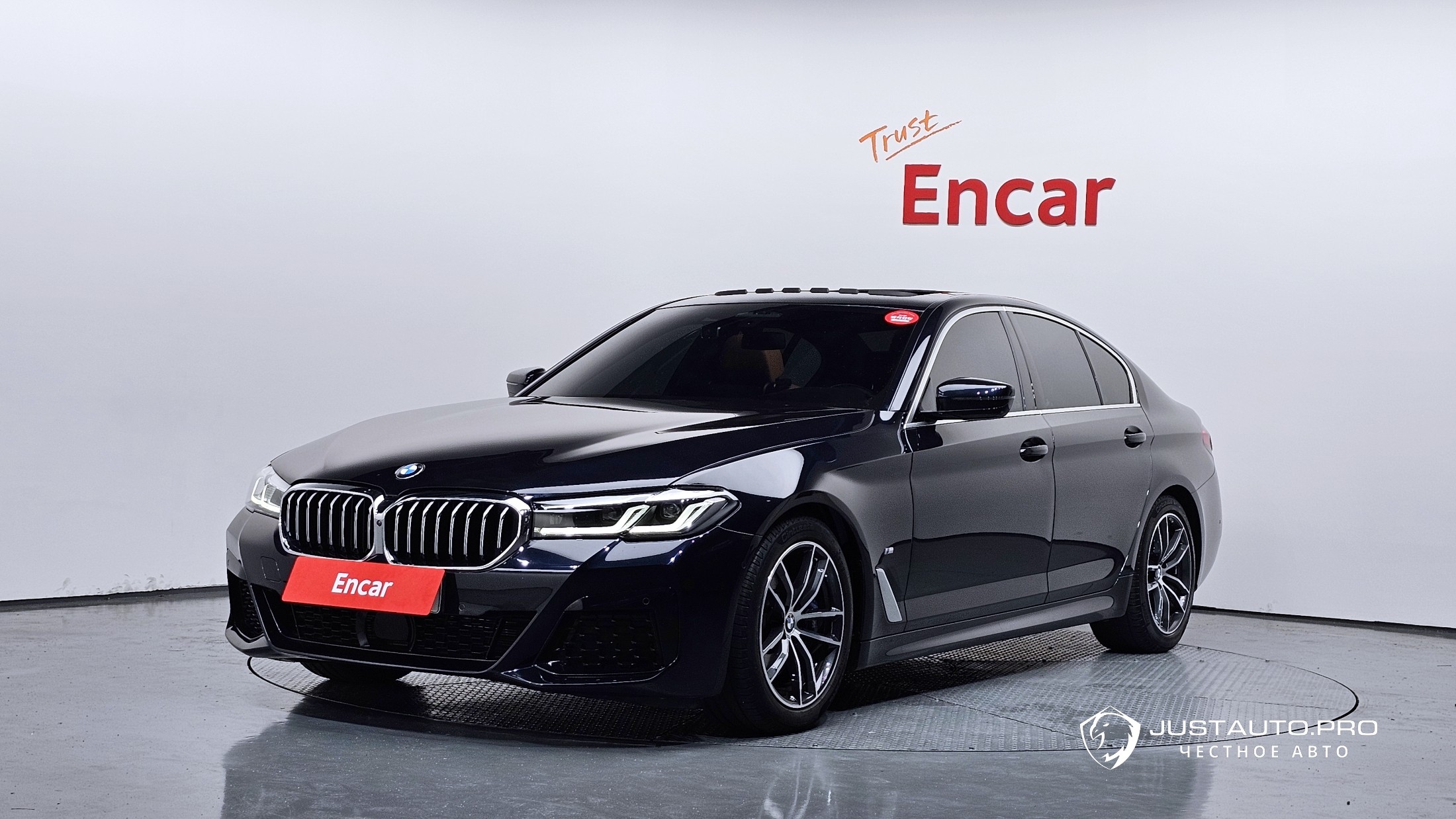 Автомобиль BMW 5-Series