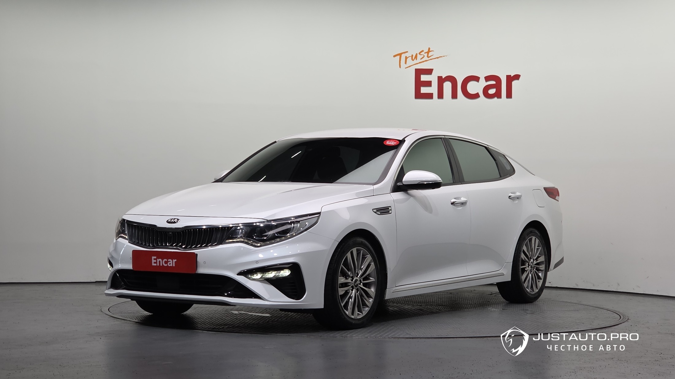 Автомобиль Kia K5