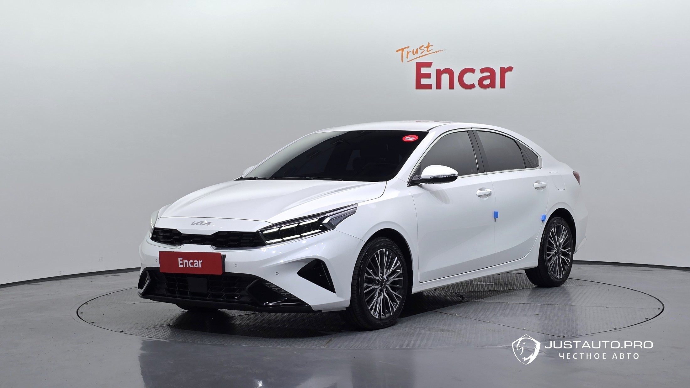 Автомобиль Kia K3