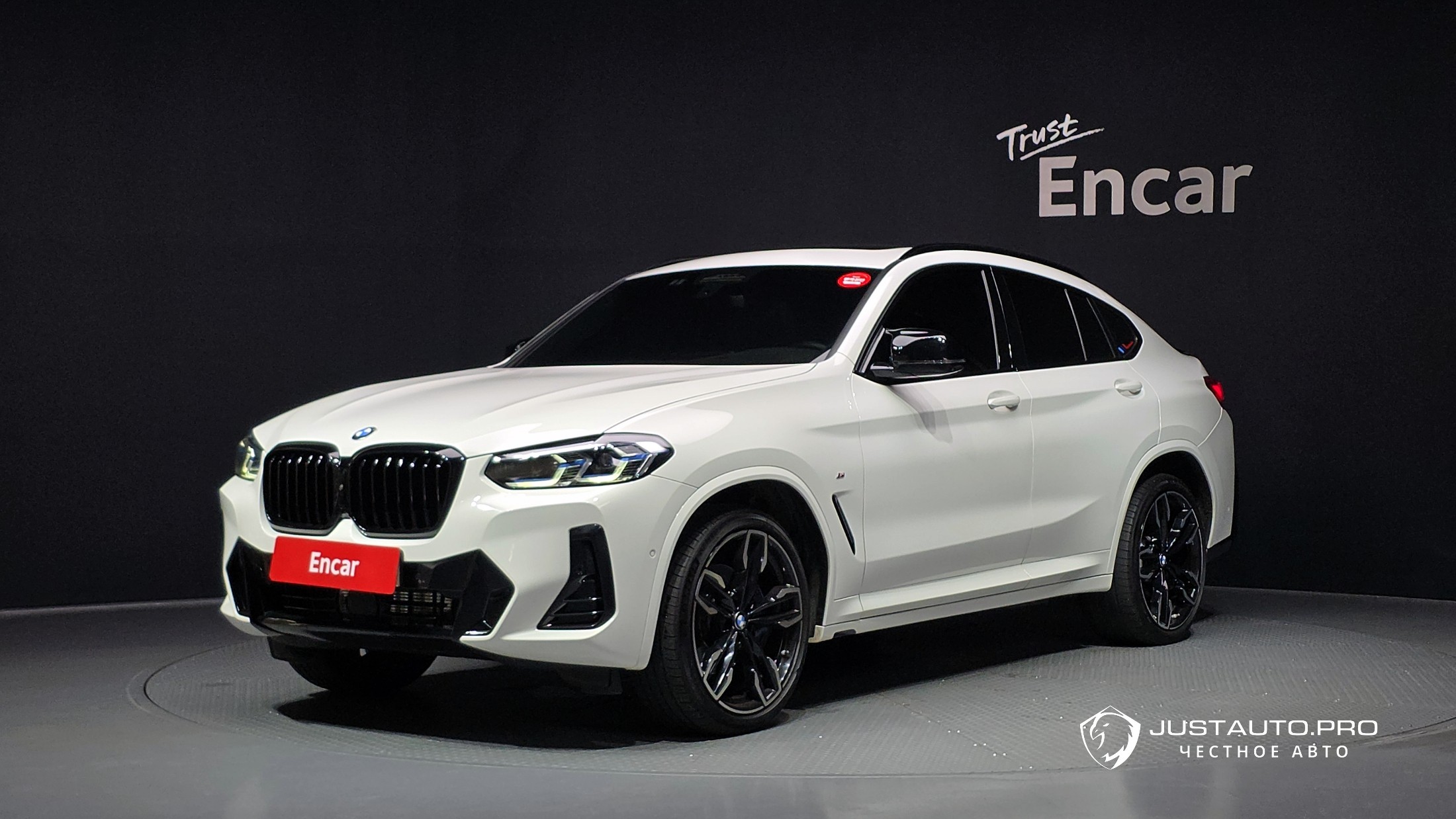 Автомобиль BMW X4