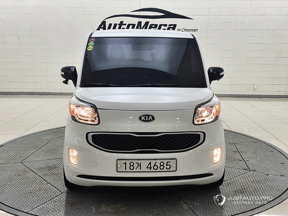 Автомобиль Kia RAY