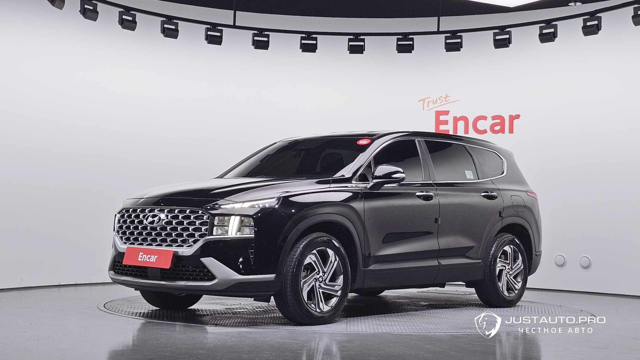 Автомобиль Hyundai Santafe