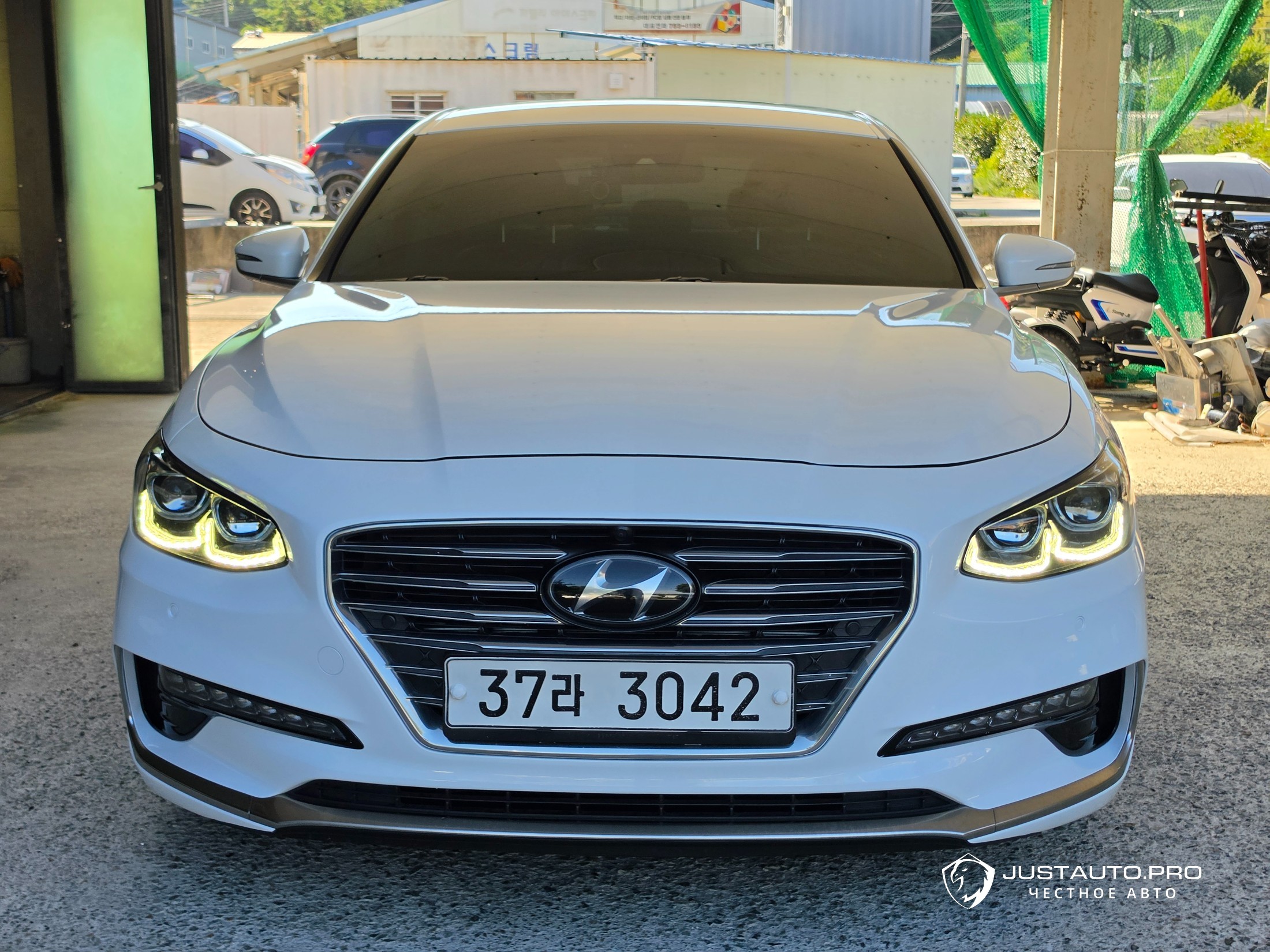 Автомобиль Hyundai Grandeur