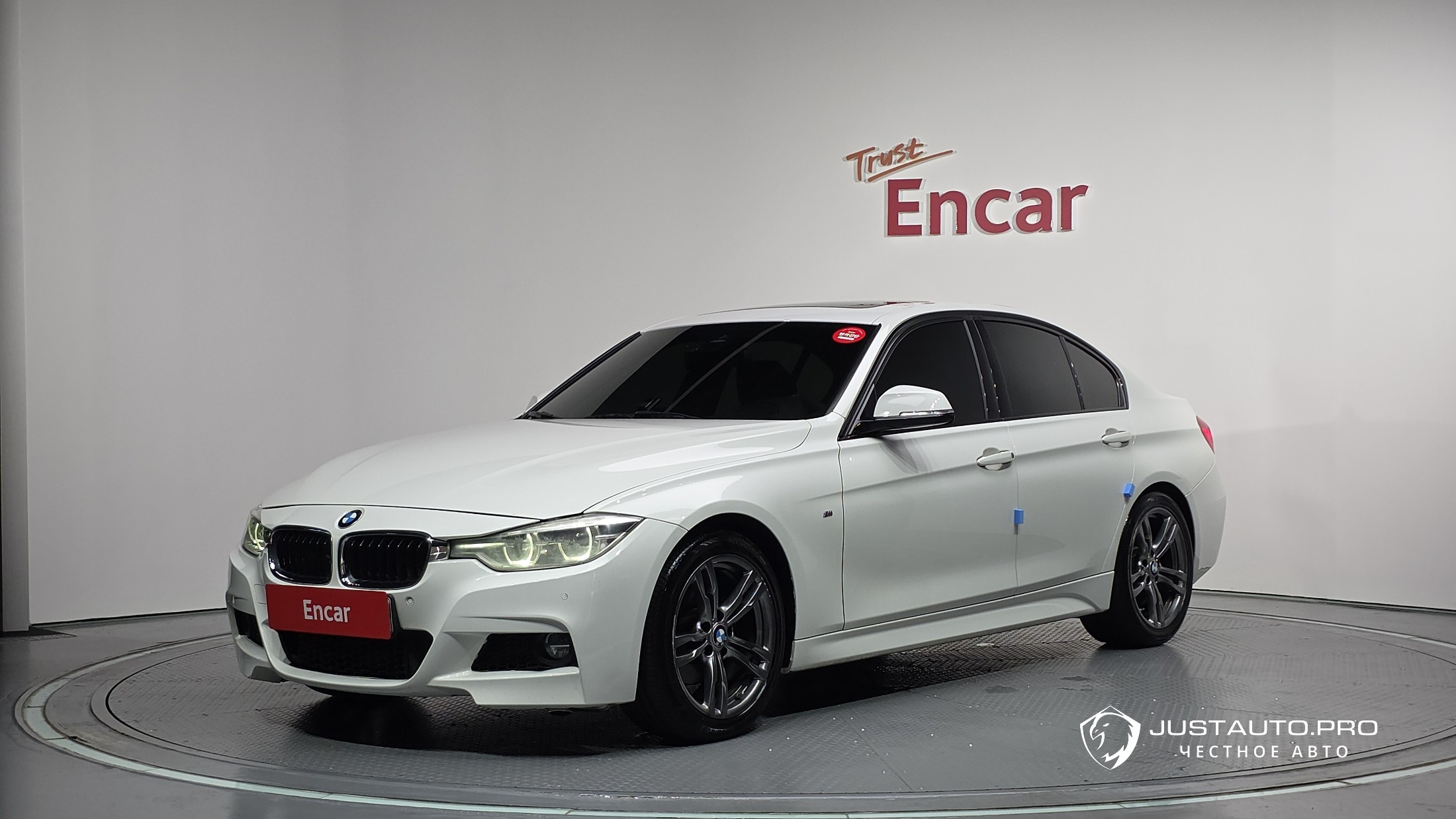 Автомобиль BMW 3-Series