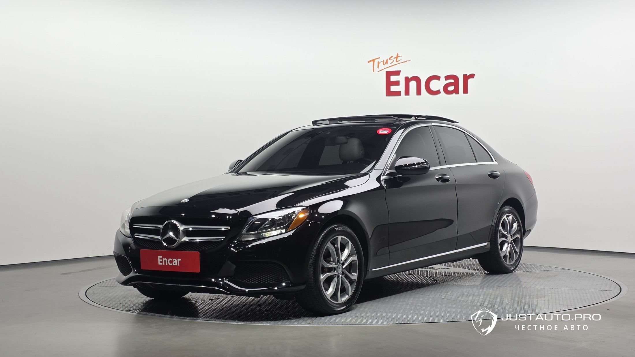 Автомобиль Mercedes-Benz C-Class