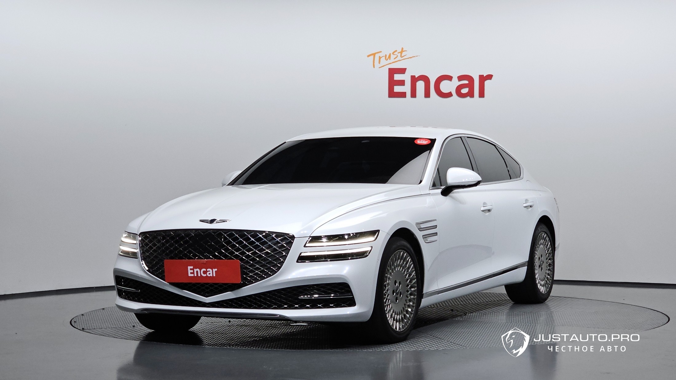 Автомобиль Genesis G80