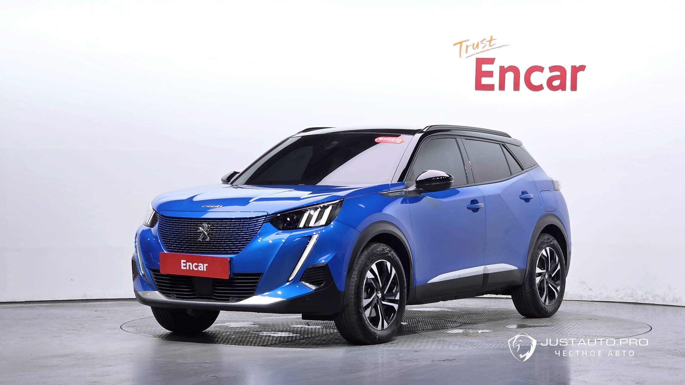 Автомобиль Peugeot 2008