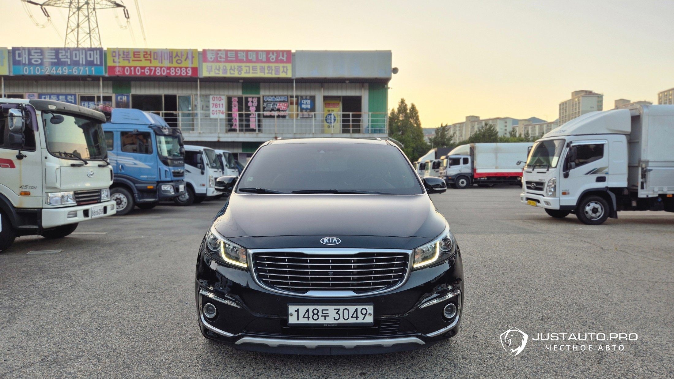 Автомобиль Kia Canival