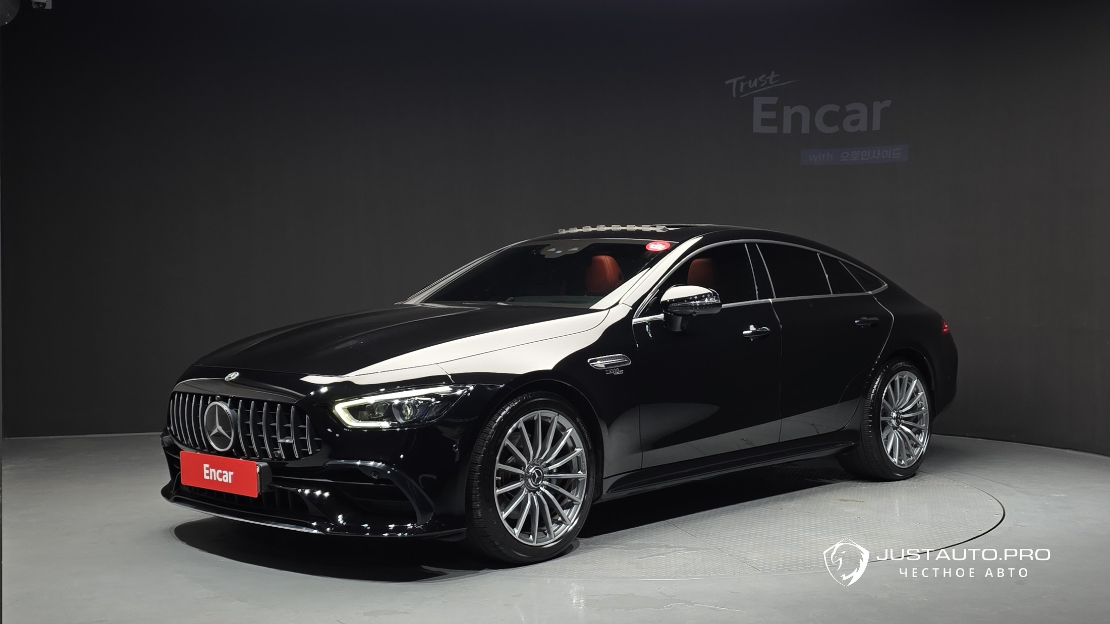 Автомобиль Mercedes-Benz AMG GT
