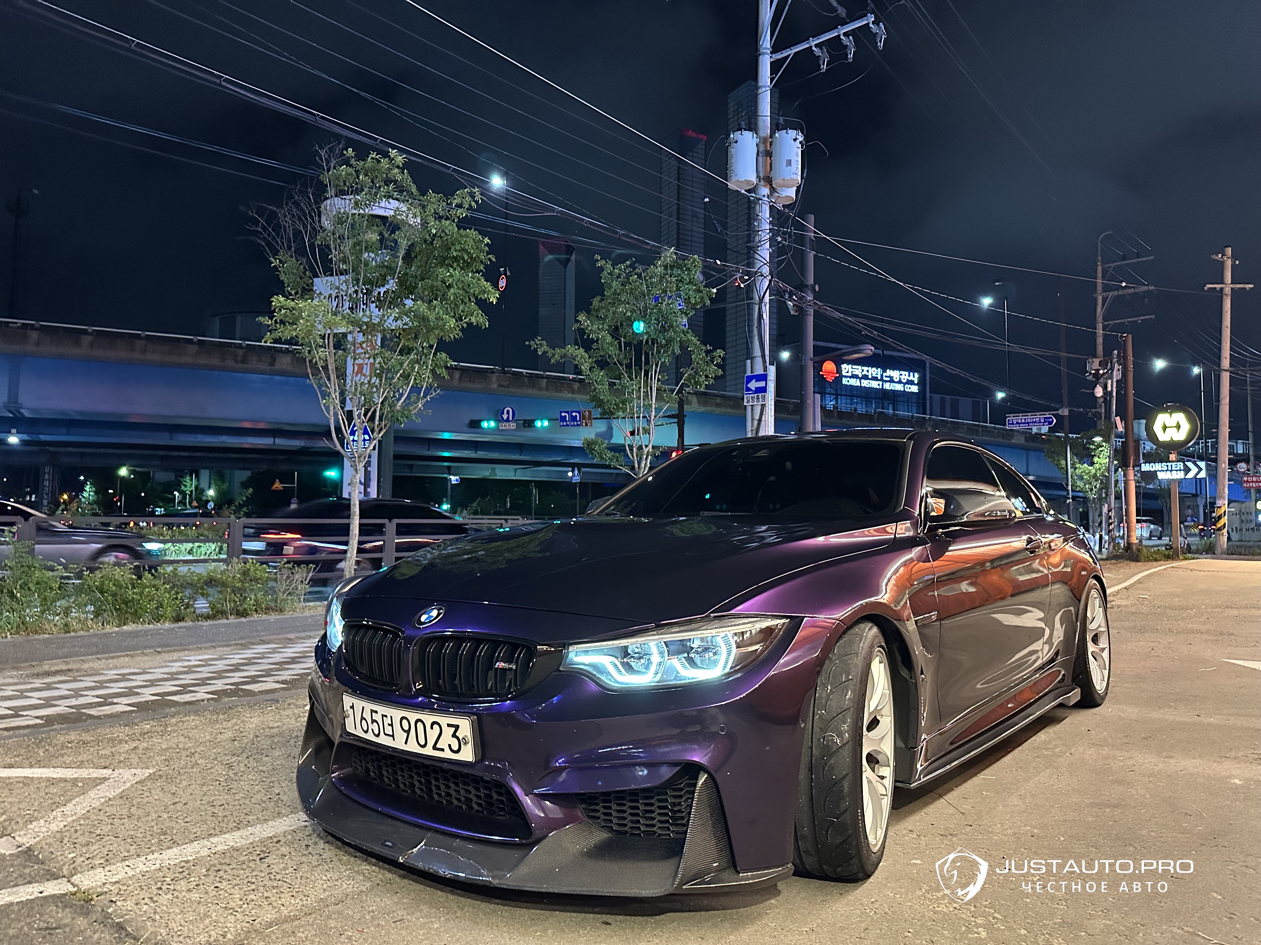 Автомобиль BMW M4