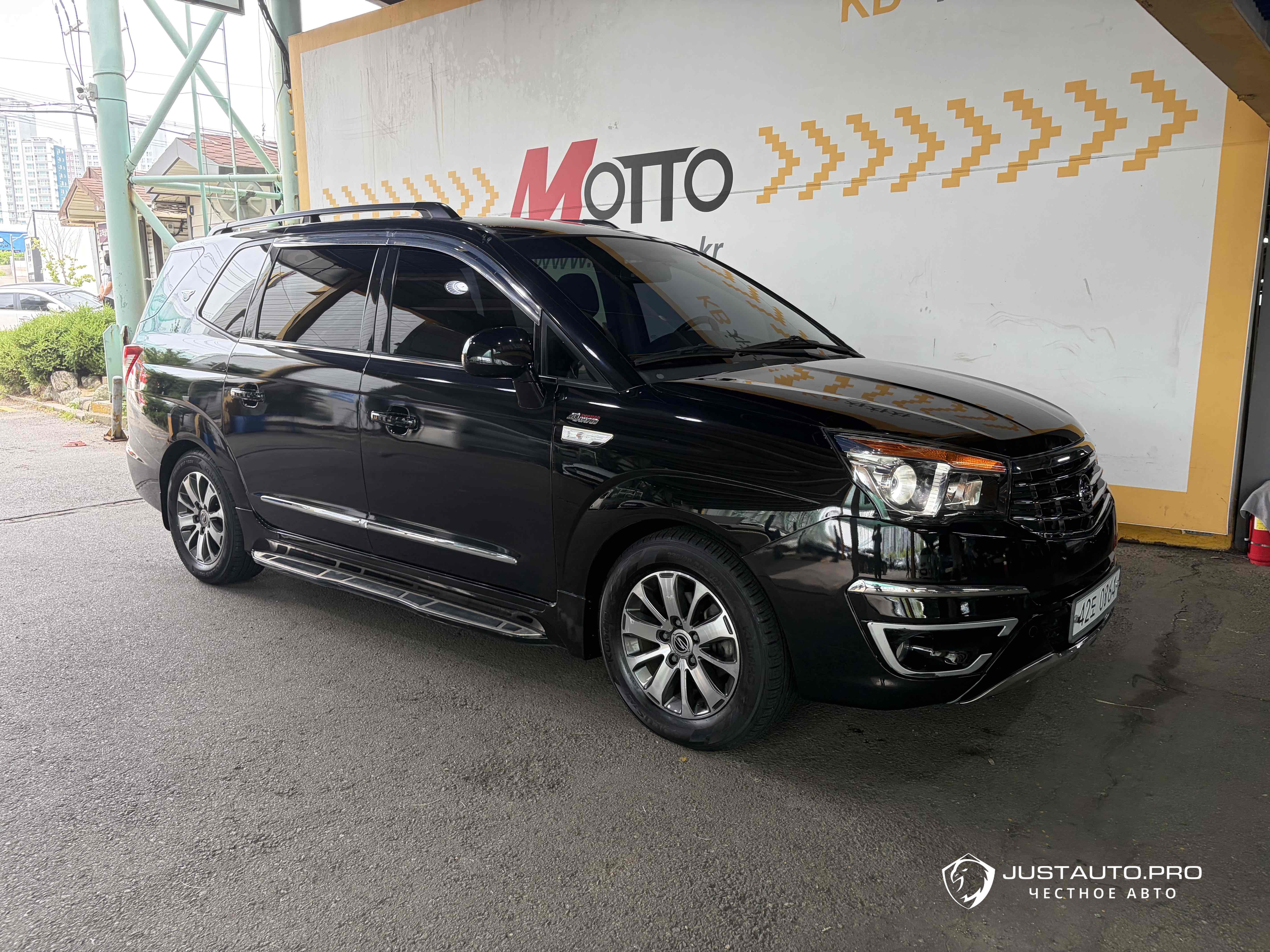 Автомобиль KG_Mobility_Ssangyong KORANDO