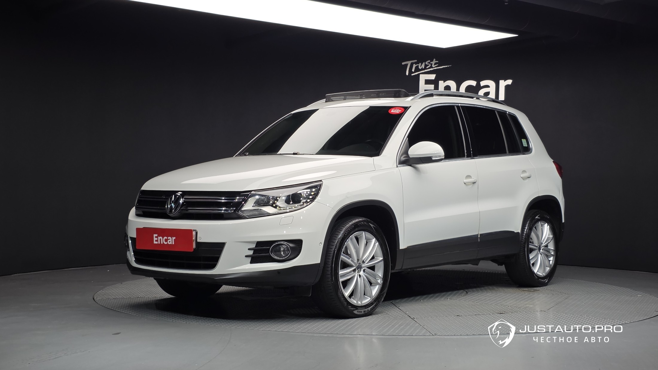 Автомобиль Volkswagen Tiguan