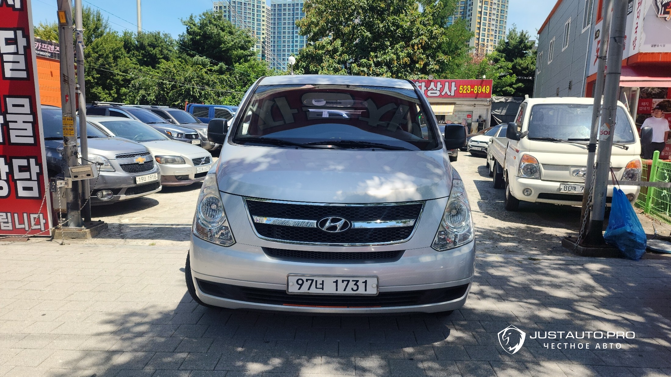 Автомобиль Hyundai Starex