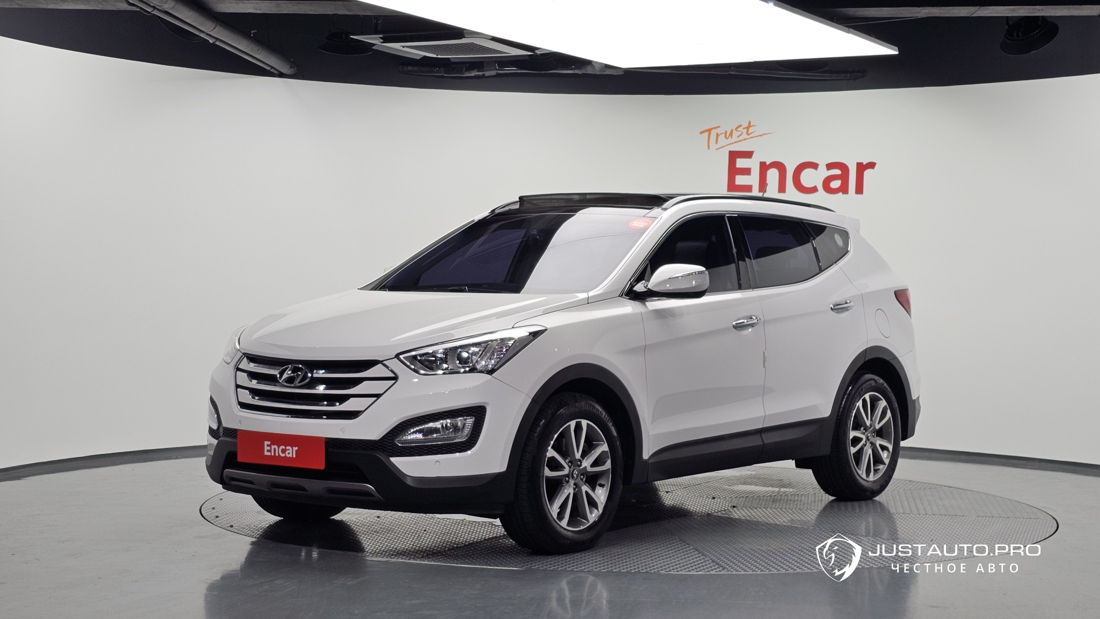Автомобиль Hyundai Santafe