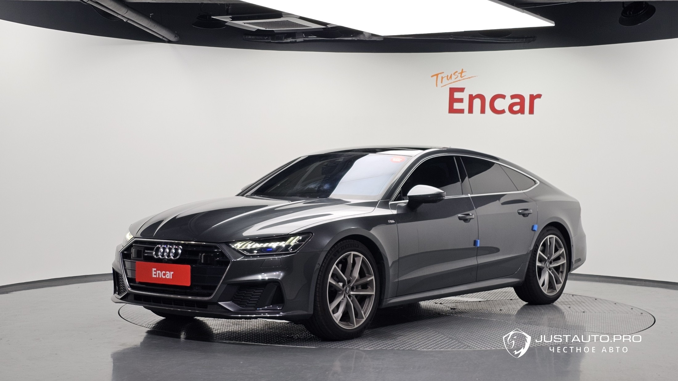 Автомобиль Audi A7