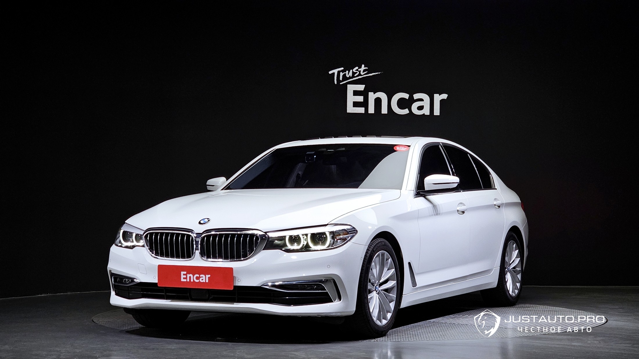 Автомобиль BMW 5-Series