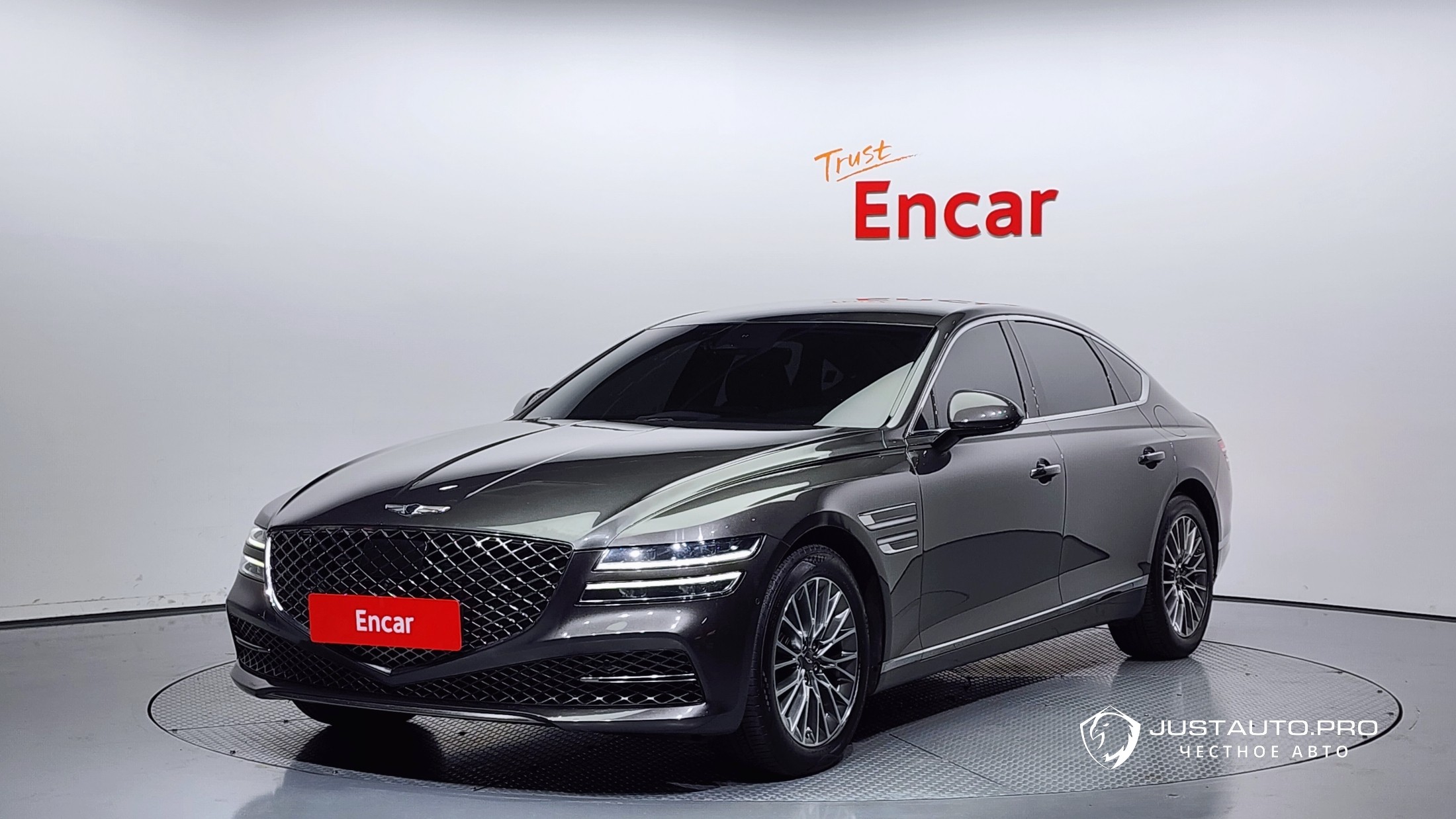 Автомобиль Genesis G80
