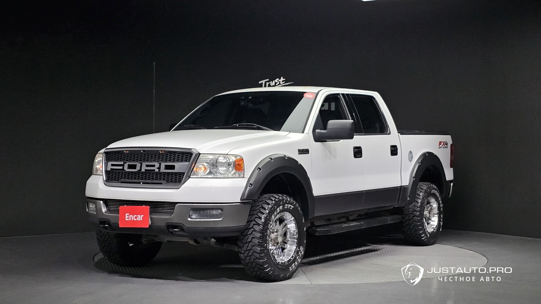 Автомобиль Ford F150