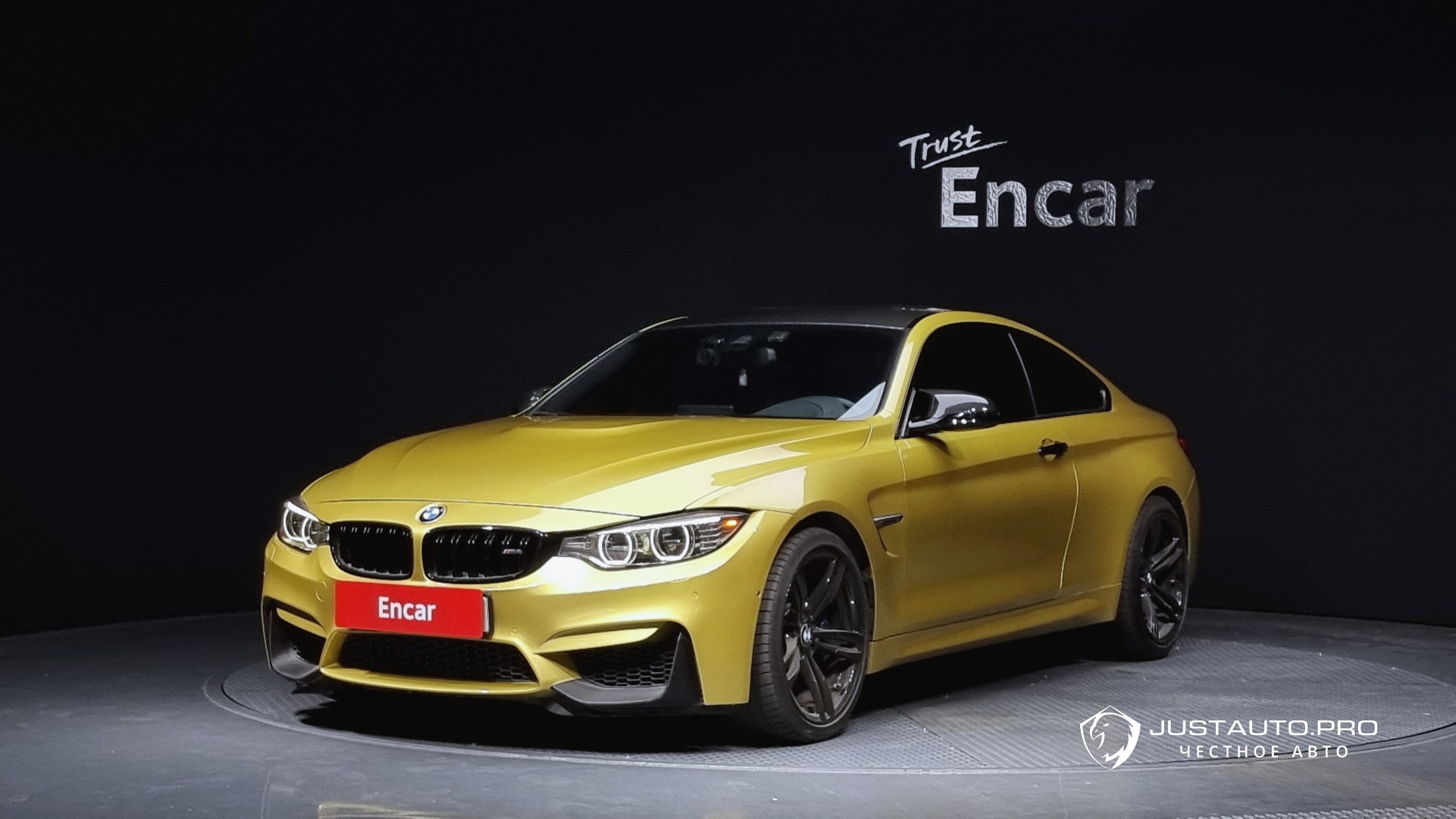 Автомобиль BMW M4