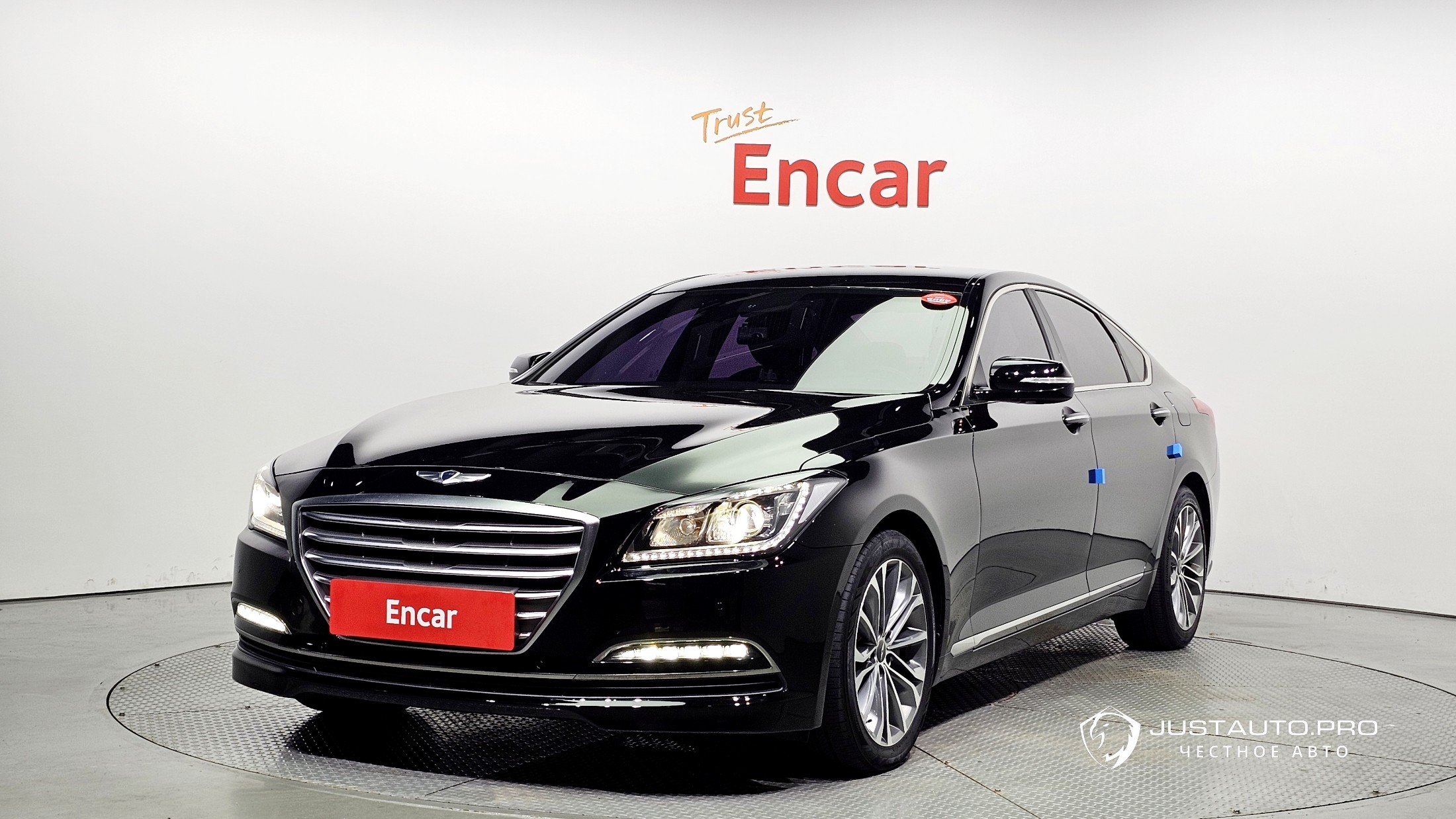 Автомобиль Hyundai Genesis