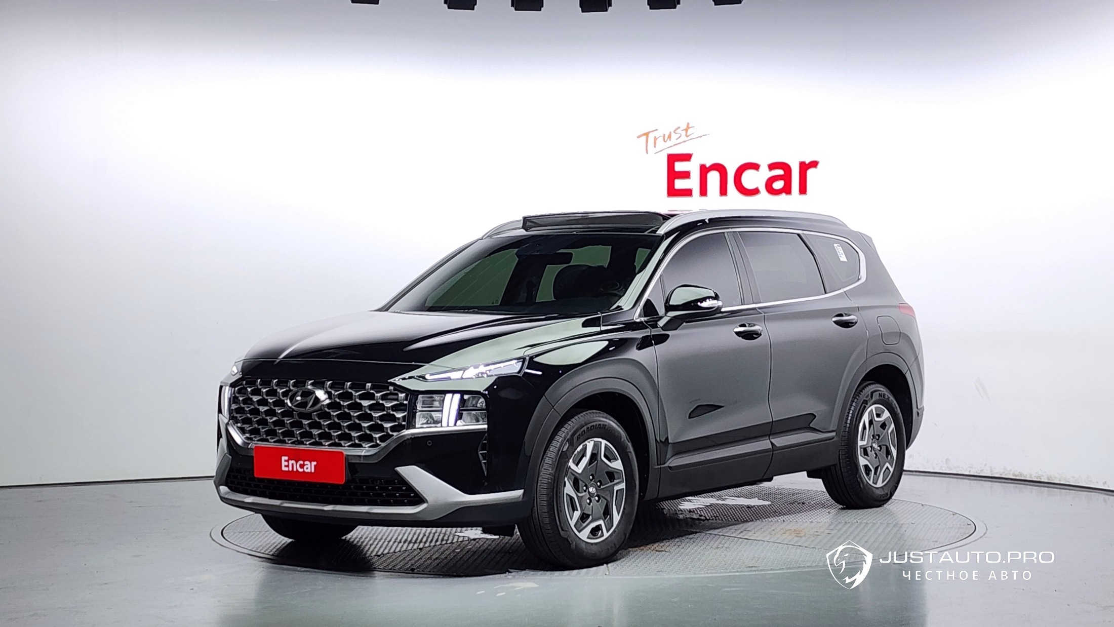 Автомобиль Hyundai Santafe