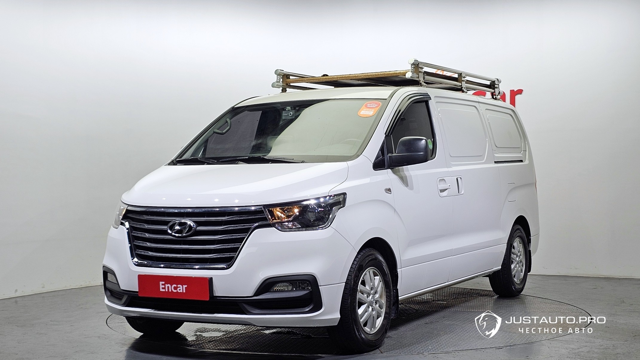 Автомобиль Hyundai Starex