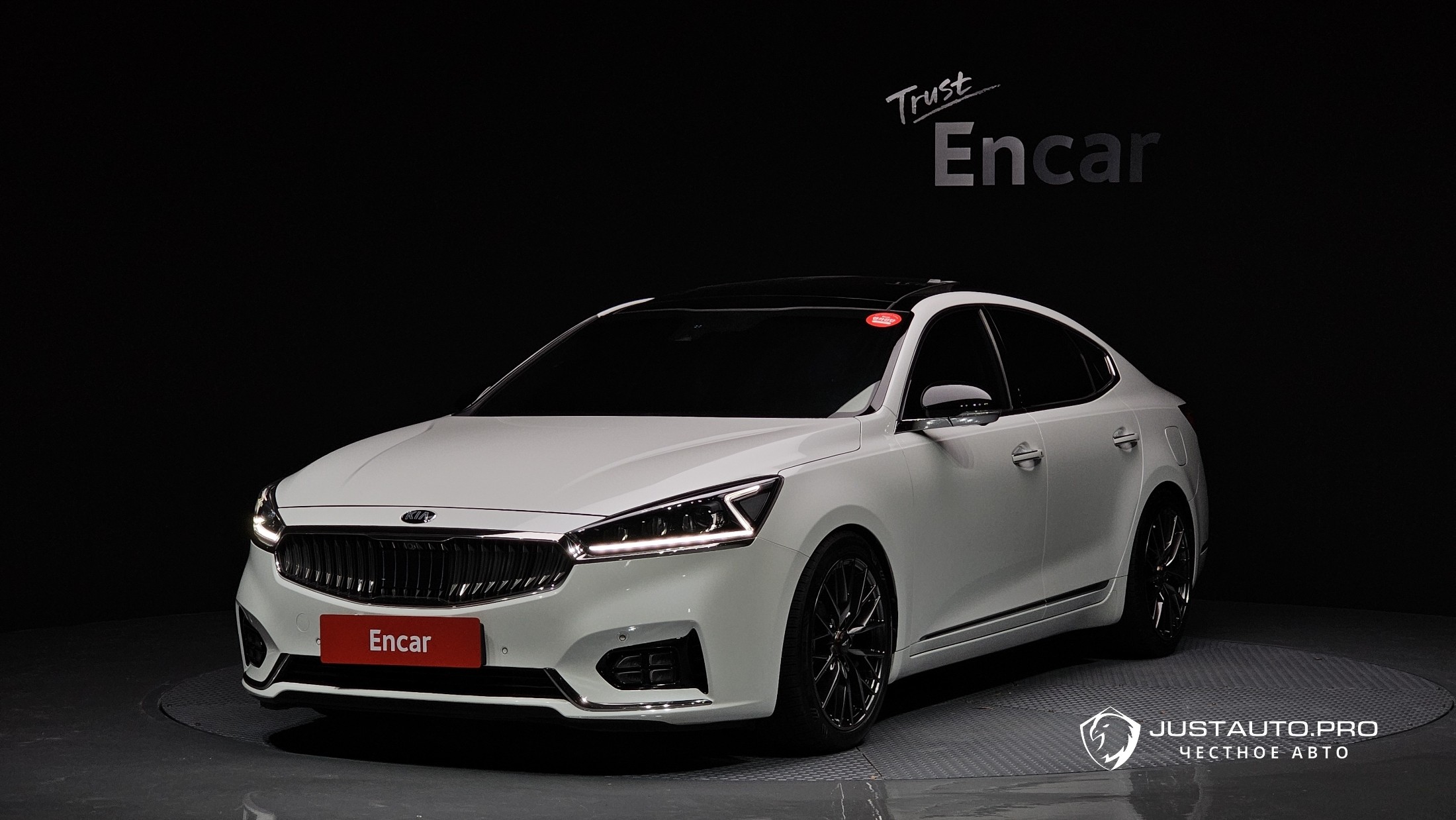 Автомобиль Kia K7