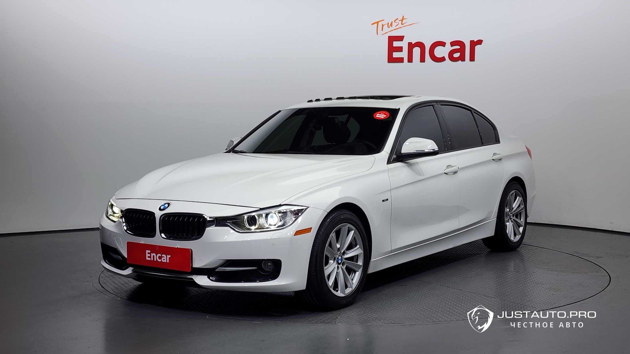 Автомобиль BMW 3-Series