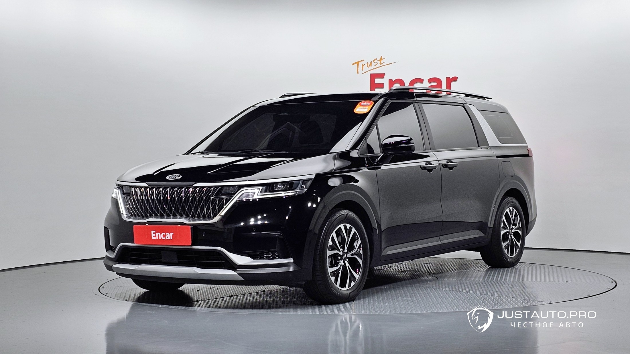 Автомобиль Kia Canival
