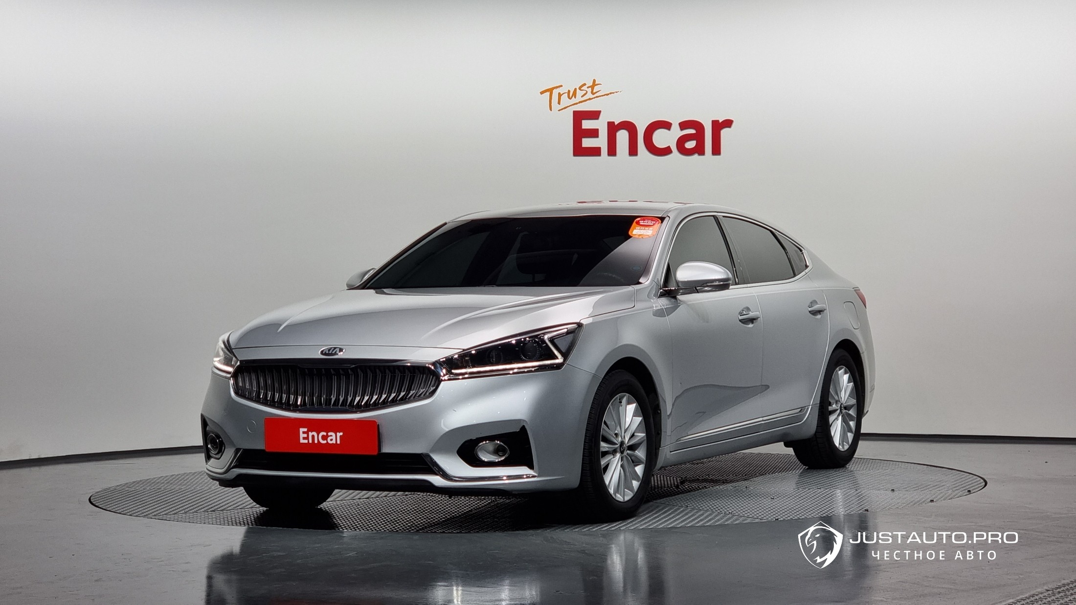 Автомобиль Kia K7