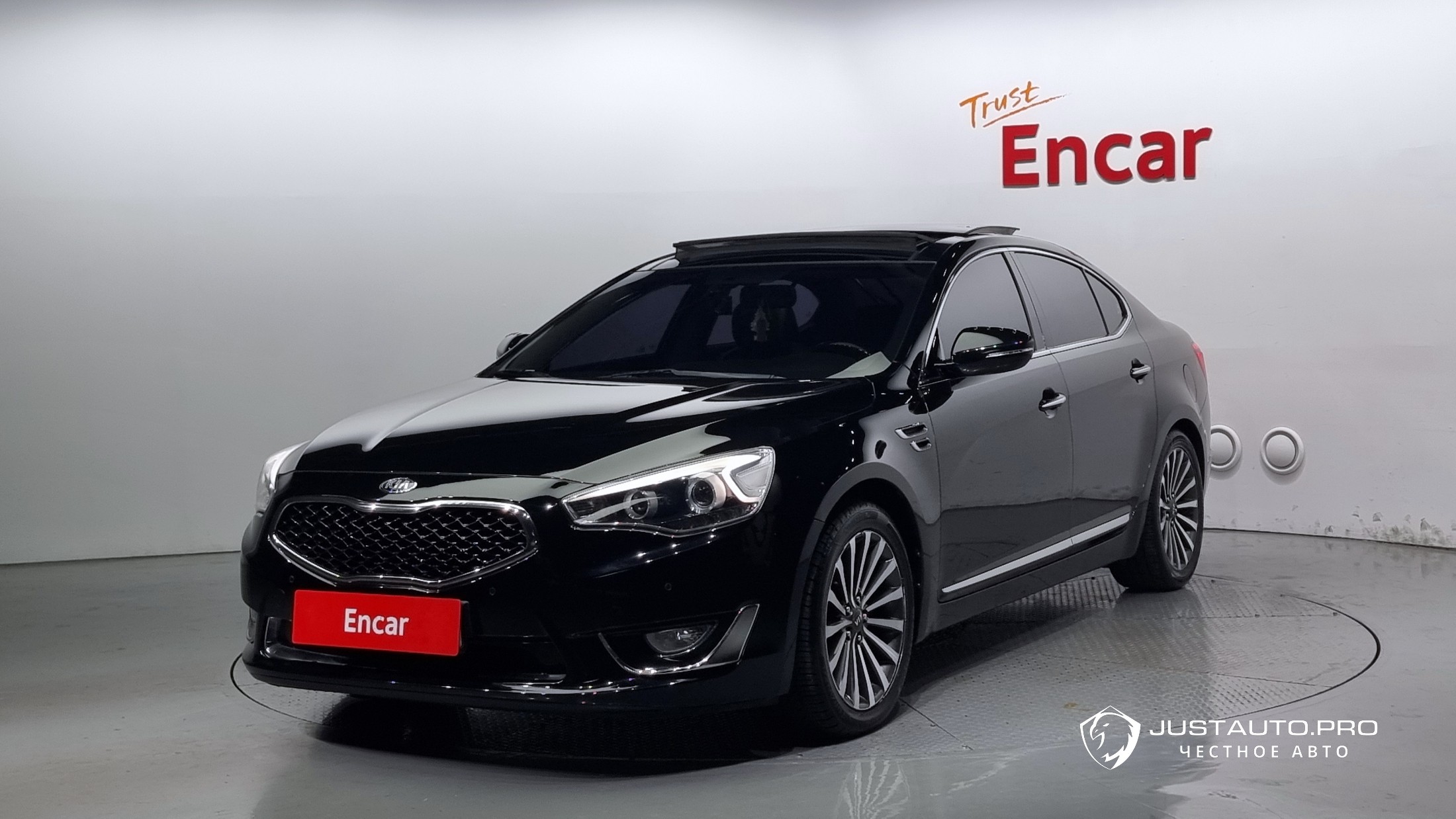 Автомобиль Kia K7