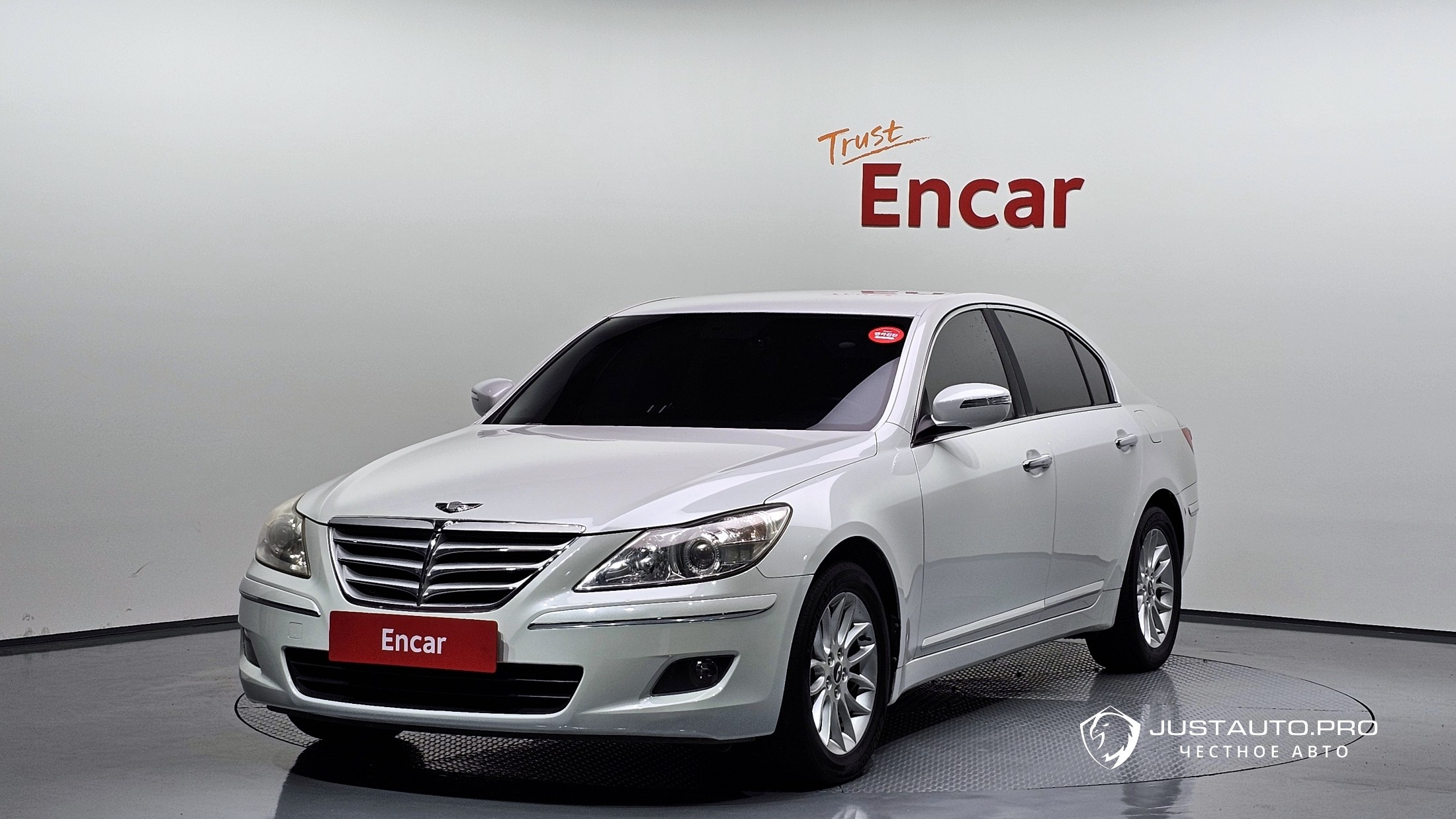 Автомобиль Hyundai Genesis