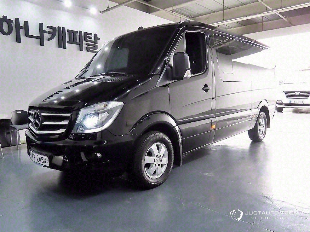 Автомобиль Mercedes-Benz Sprinter