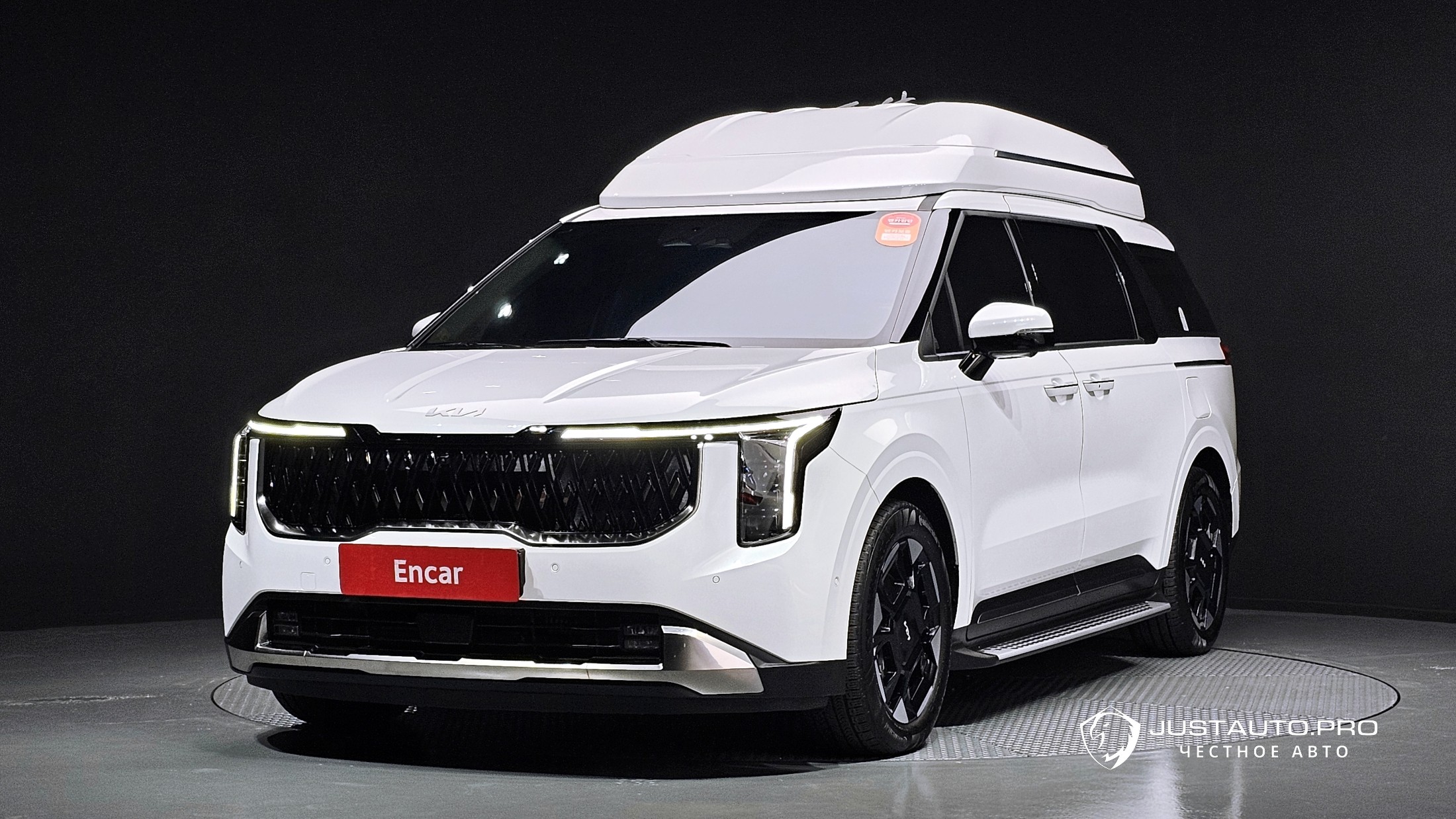 Автомобиль Kia Canival