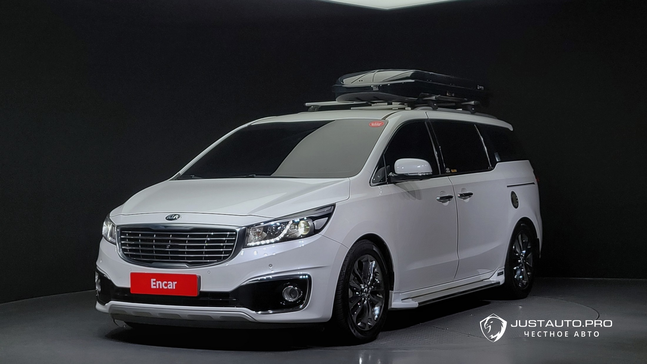 Автомобиль Kia Canival