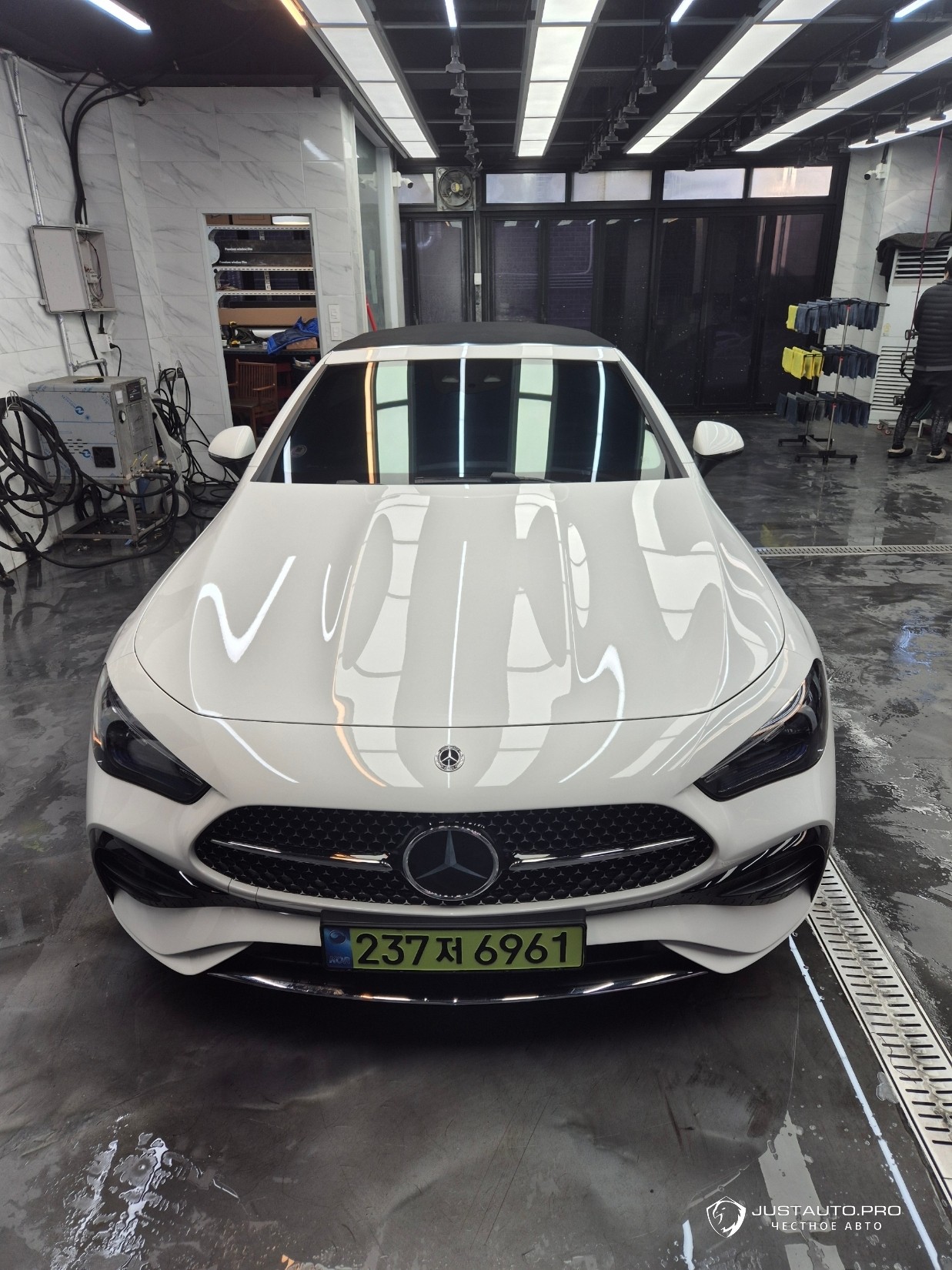 Автомобиль Mercedes-Benz CLE-Class