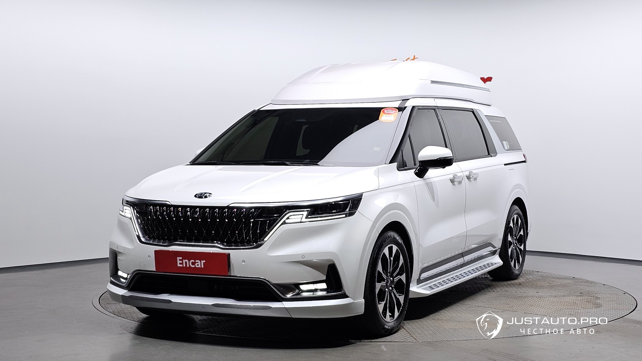 Автомобиль Kia Canival