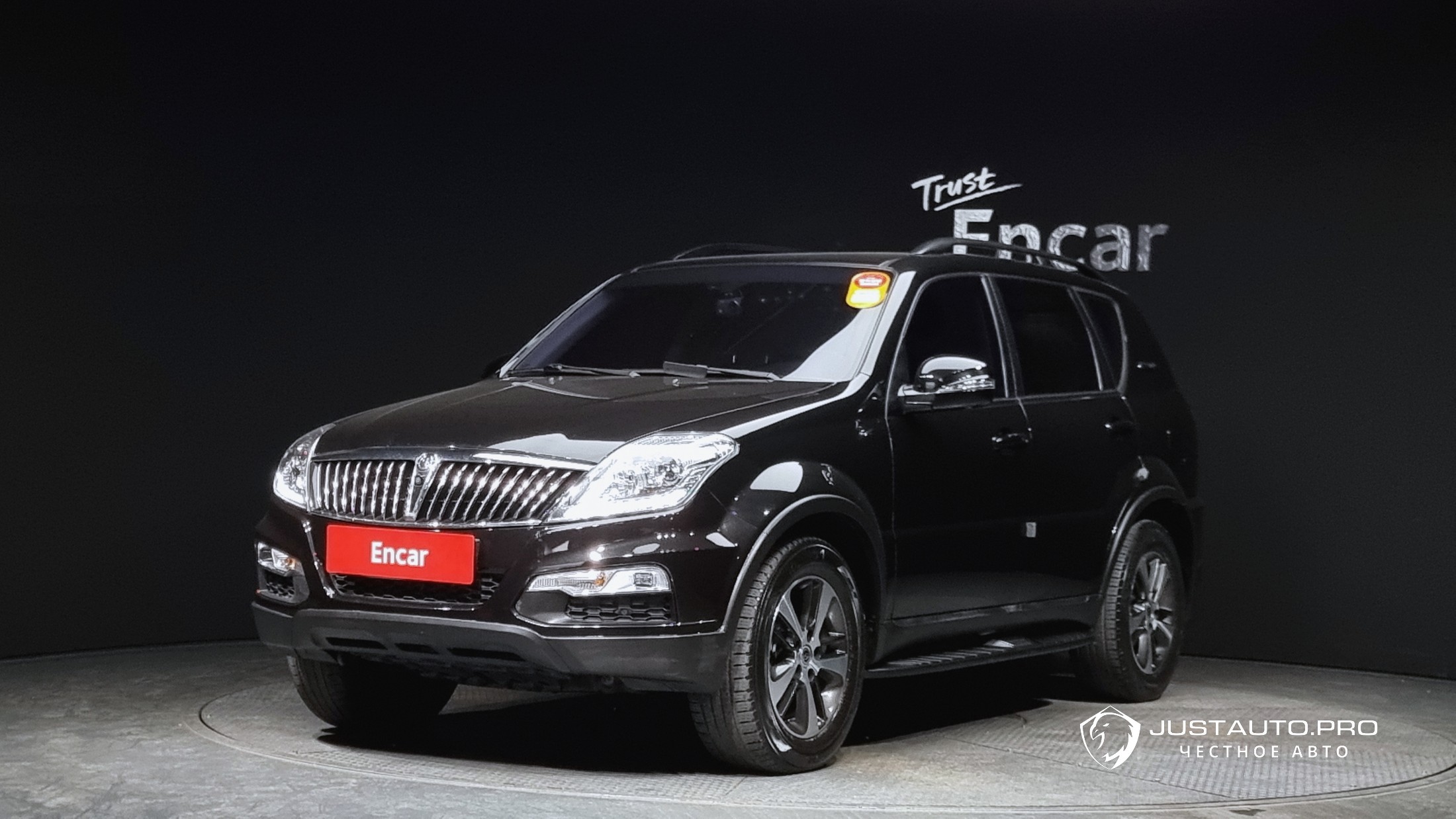 Автомобиль KG_Mobility_Ssangyong Rexton