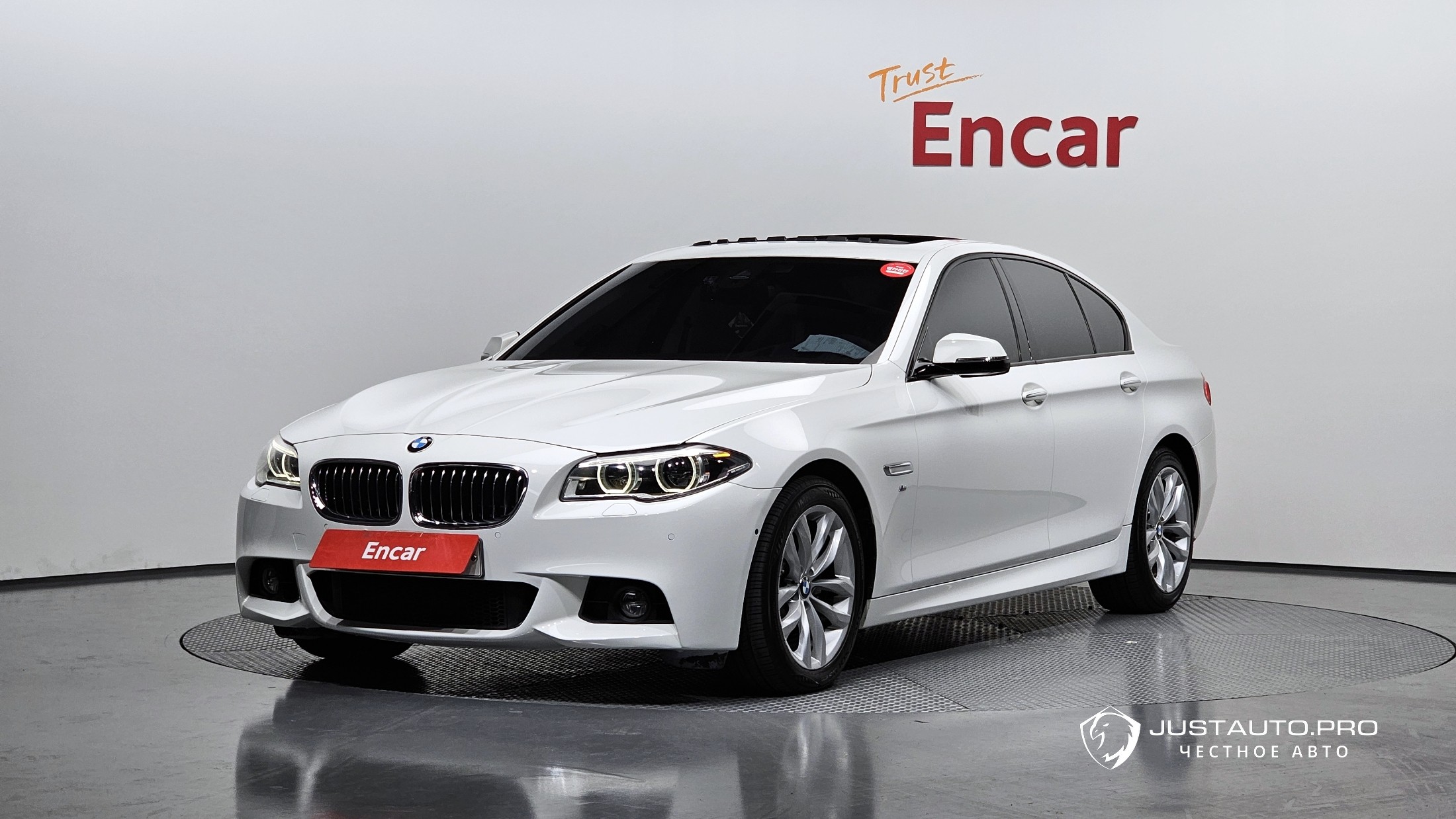 Автомобиль BMW 5-Series